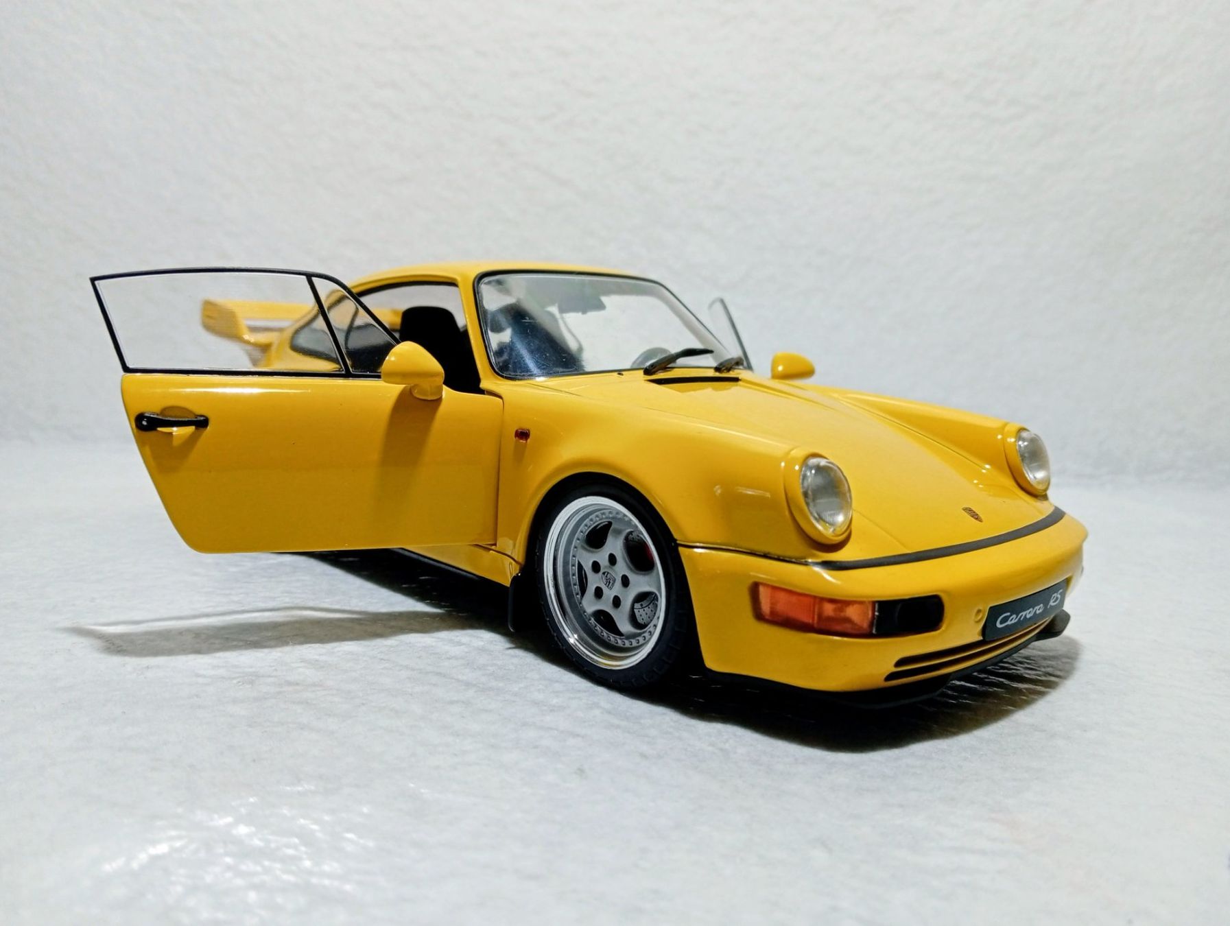 Porsche Modellini d'auto: Porsche Carrera 911 3.8 RS – Nuovo e nell'imballaggio originale da Huttwil venduto da Secondtrain 2