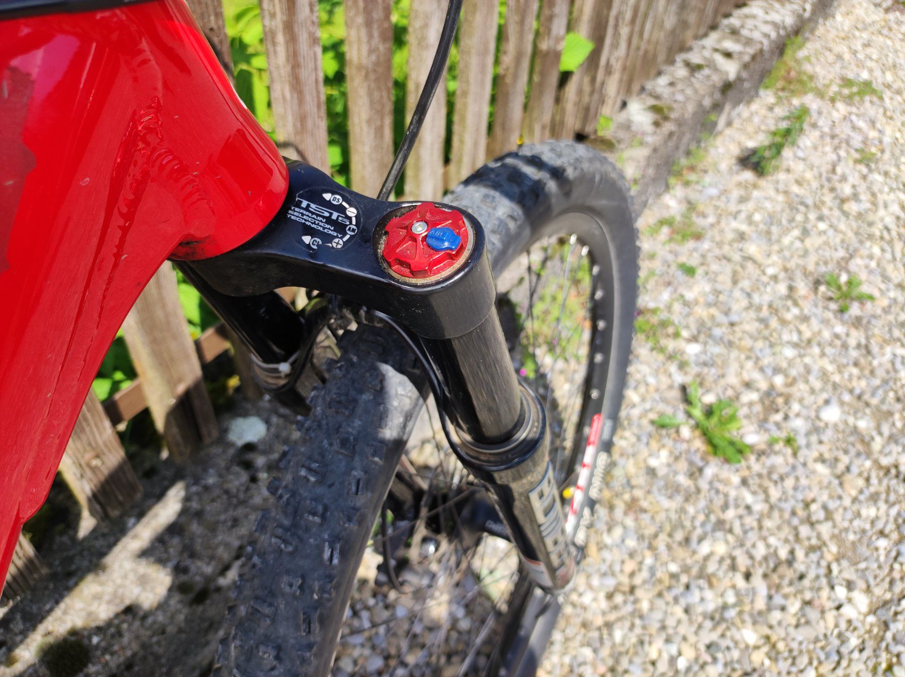 BMC Velos: BMC Fourstroke 04 Mountainbike Fully 21" – Gebraucht aus Bremgarten AG von  7