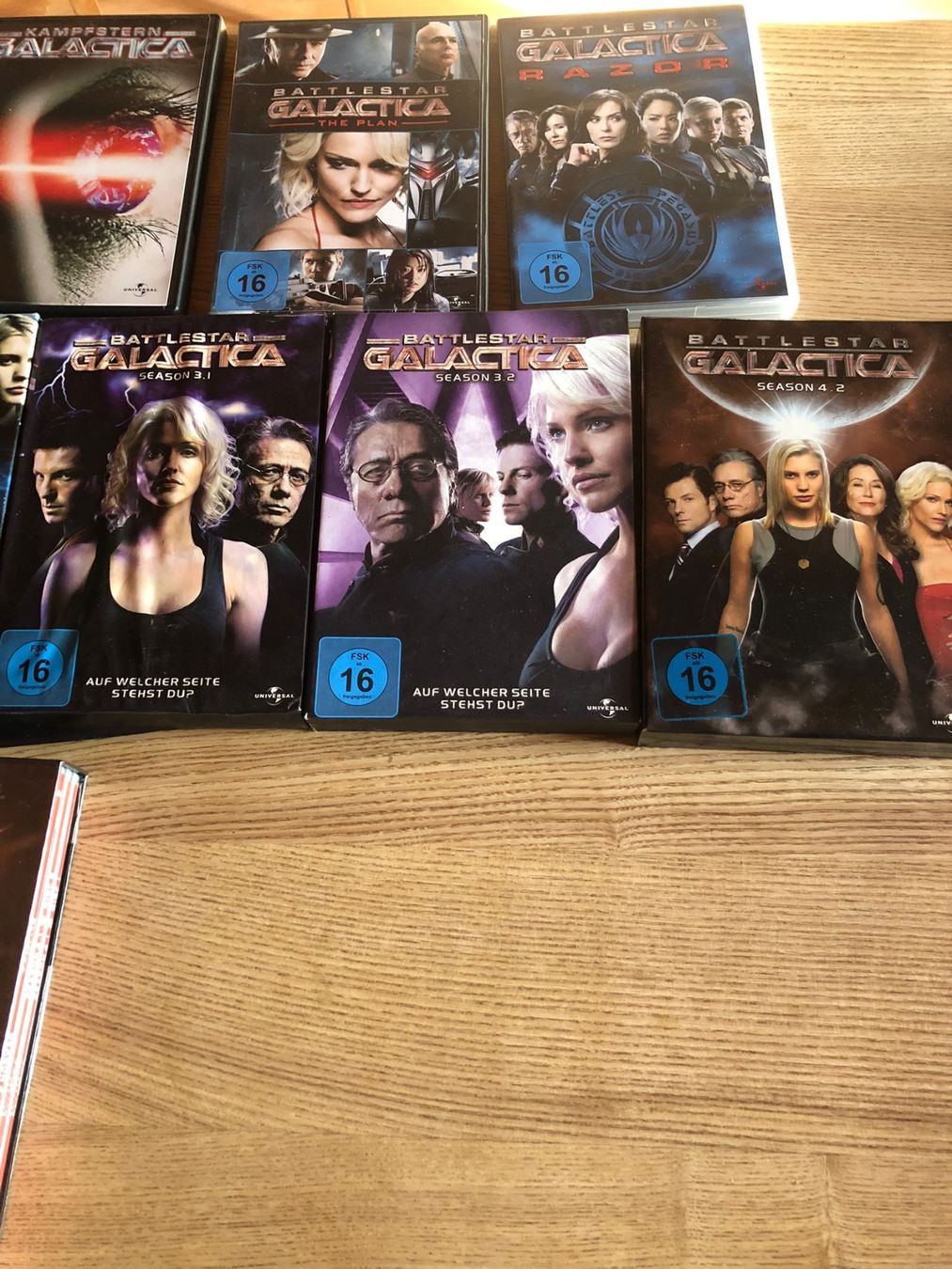 Tutti i DVDs: DVDs Battlestar Galactica diverse Seasons – Usato da Röschenz venduto da Tashroal 2