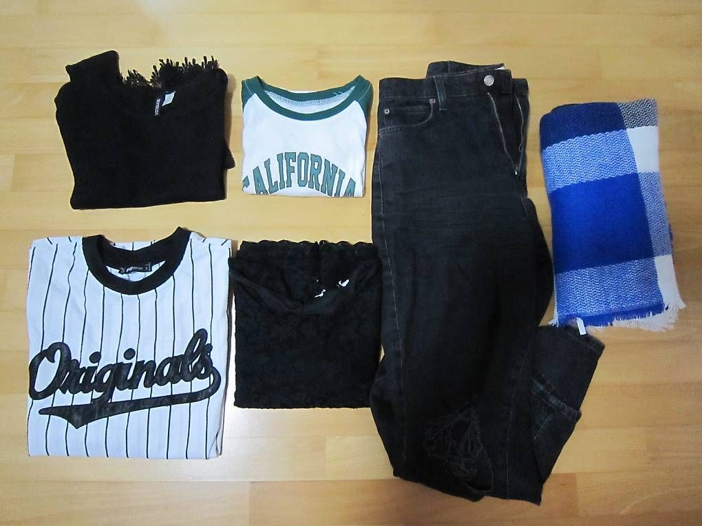 Lotti di vestiti: (L2) Paket Damen Gr. S – Usato da Steinhausen venduto da ladisci