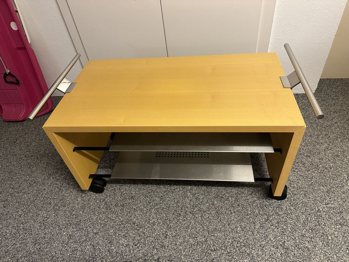 TV Möbel: TV-Möbel Holz, Metall, Rollen – Gebraucht aus Herzogenbuchsee von GyK87