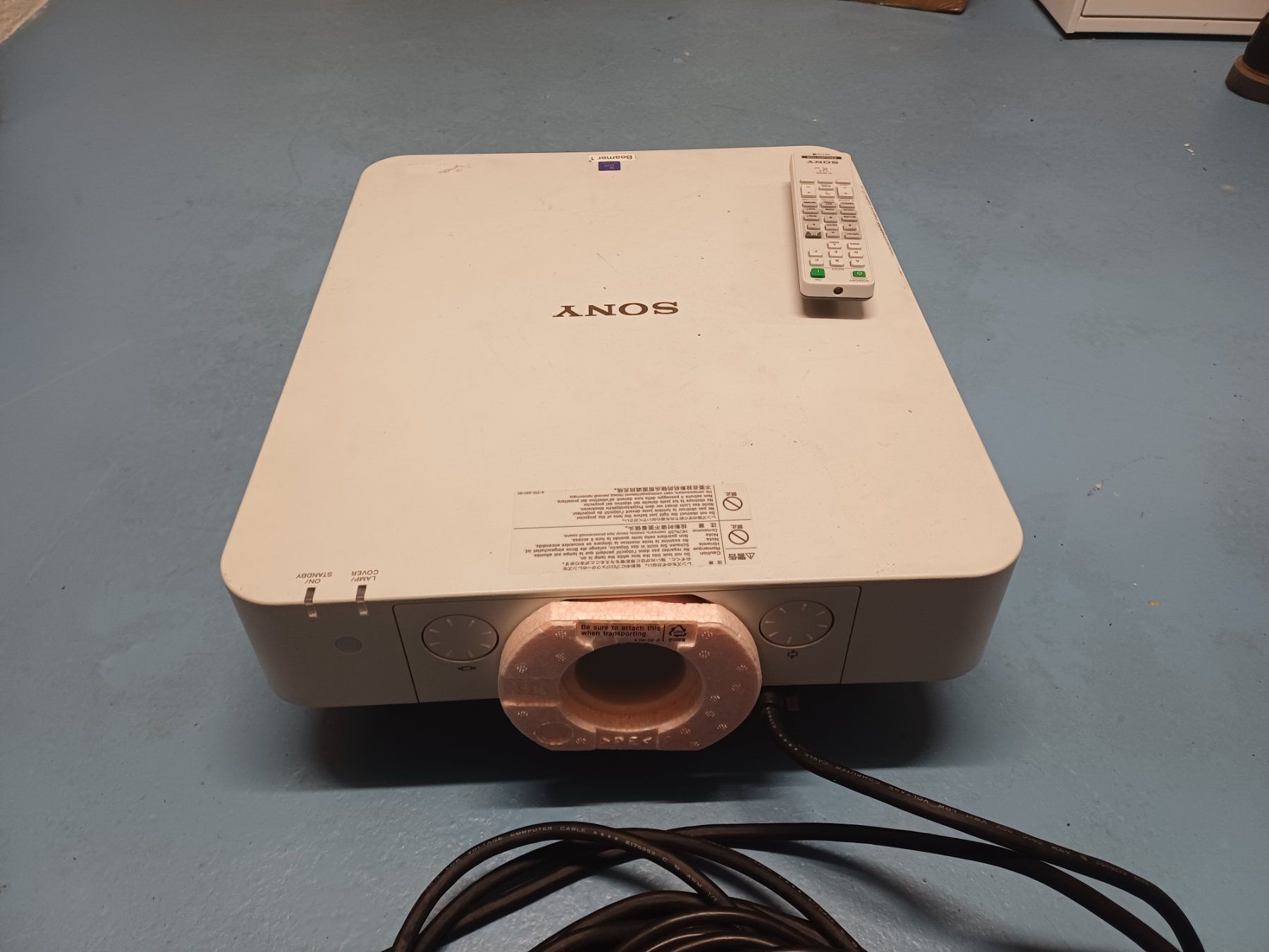 Sony Home Cinema: Groß Leinwand 4 Meter Hoch 7 Meter Lang mit Beamer – Usato da Hochdorf venduto da Kusi029 5