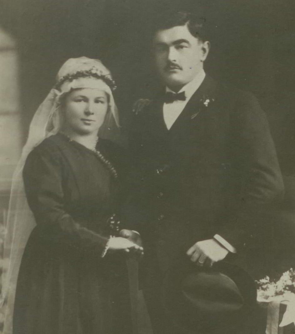 Foto & Immagini: Foto: Hochzeitspaar, um ca. 1900-1920 – Usato da Oberriet SG venduto da Manick