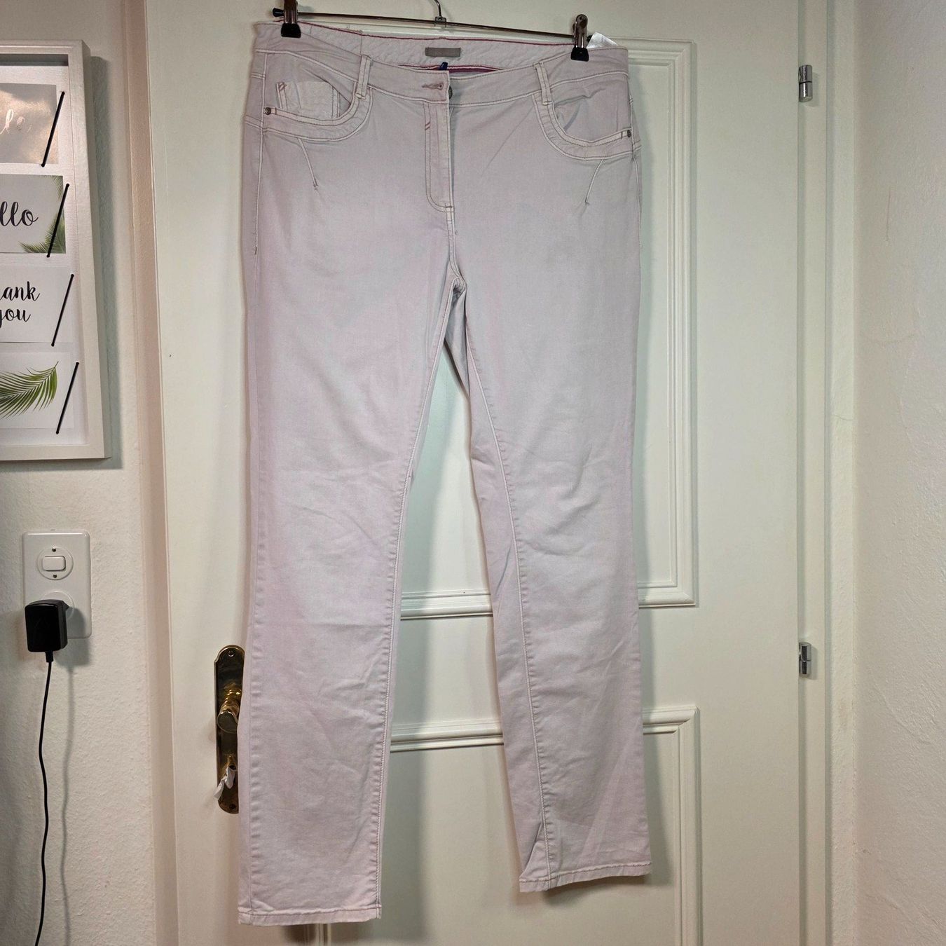 Cecil Pantaloni: Hellrosa Jeans von Cecil – klassischer Schnitt – Usato da Wald ZH venduto da CapLux