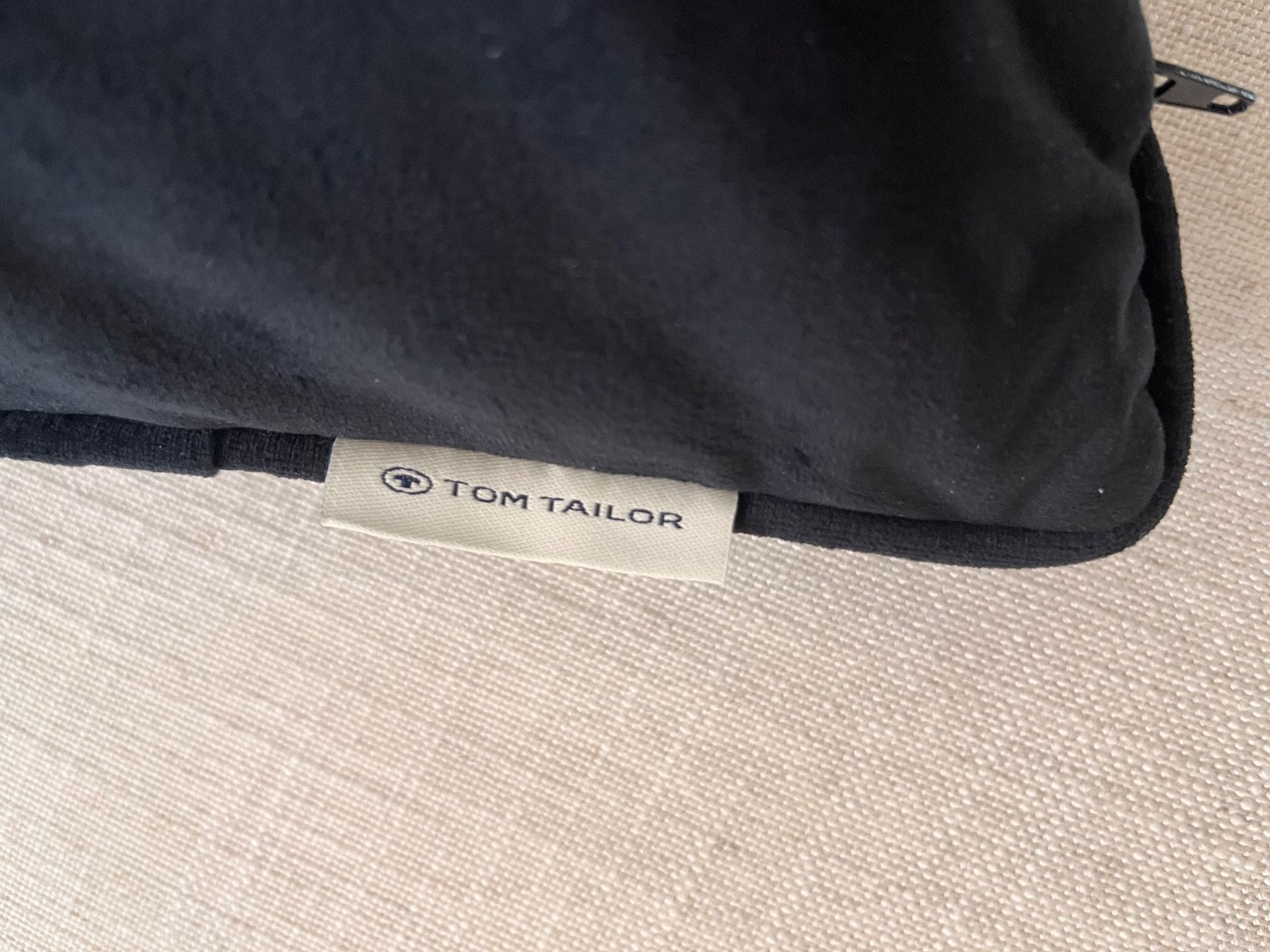 Cuscini: Tom Tailor gefüllte Kissen - neu - – Nuovo (secondo la descrizione) da Jona venduto da vanessasupermarket20 2