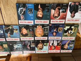 Cd et livres Johnny Hallyday 16 livres