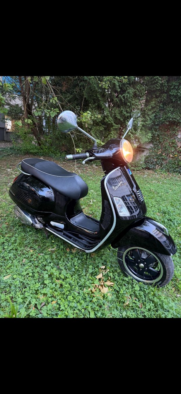 Piaggio Scooter: Piaggio Vespa GTS super125 – Usato da Winterthur venduto da Fabio_46 9