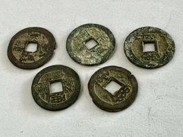 5 Antike Chinesische Münzen Bronze Käsch Geld Konvolut Alt