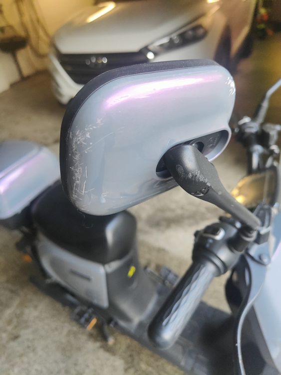 Elektroroller Vespino 4