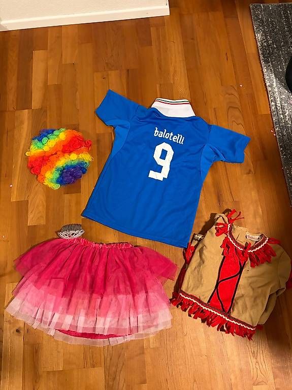 Costumes: Kostüm-Set – Neuf avec emballage d'origine à Oberdorf SO par sel_wc6w 1