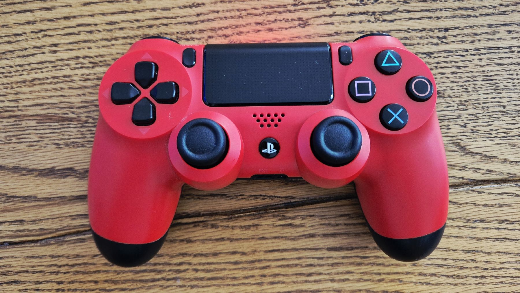 Sony Controller: PS4 DualShock 4 Controller Rot – Original Sony – Usato da Au SG venduto da KonsoleWerk