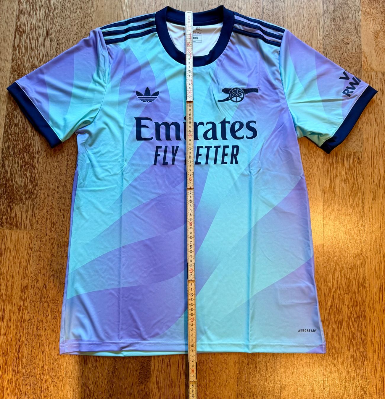 Adidas Canottiere & Pantaloni: Arsenal Third Shirt - 2024/25 – Nuovo (secondo la descrizione) da Hermetschwil-Staffeln venduto da Beat131 5
