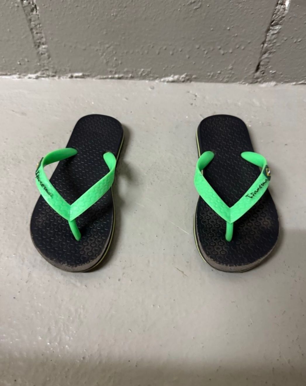 Scarpe per ragazzi: Kinder Flip Flops Grösse 27 – Usato da Zürich venduto da zd_1965 2