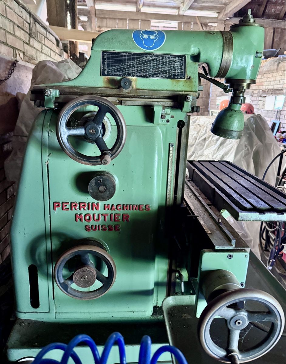 Tutte le macchine: Fräsmaschine Perrin UO 150 – Usato da Bern venduto da keristophu 2