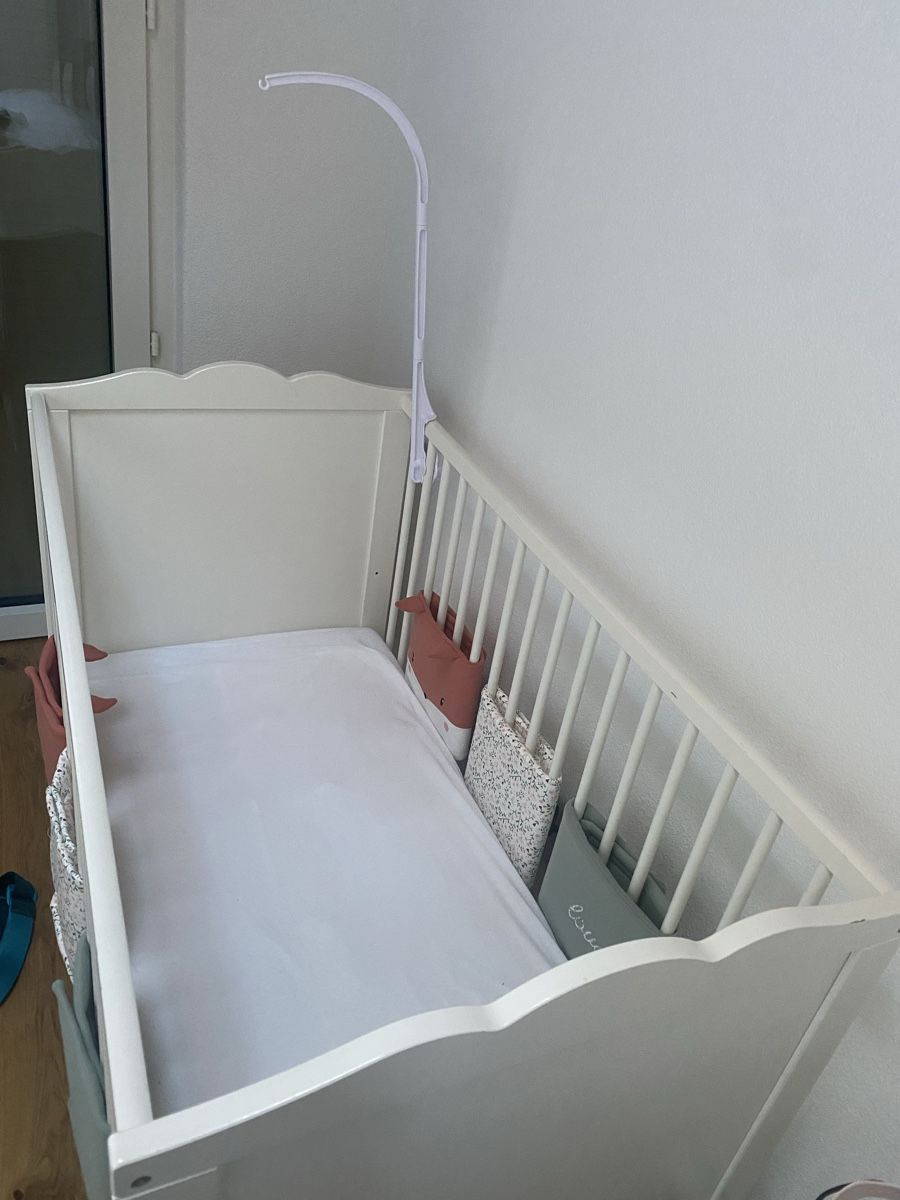 Ikea Lits: Babybett mit Matratze  – D'occasion à Kehrsatz par jessica.vauthey 2