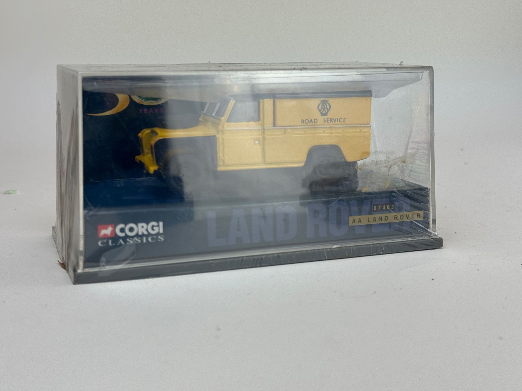 Corgi Toys Modellini d'auto: GB5- Corgi Classics AA Land Rover – Usato da Elm venduto da Wikmtz