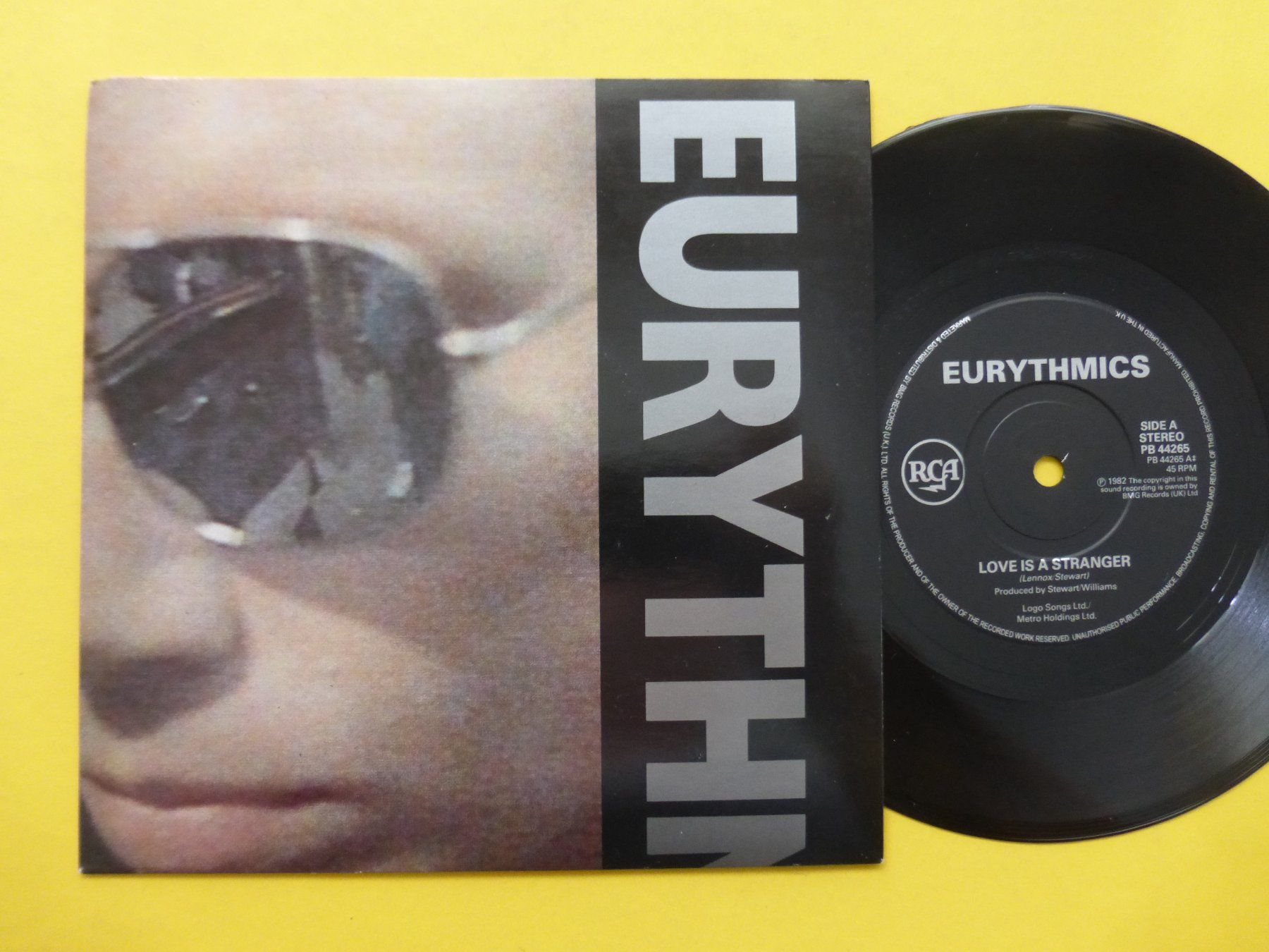 Schallplatten: Eurythmics – Love Is A Stranger – Gebraucht aus Zürich von Swiss57