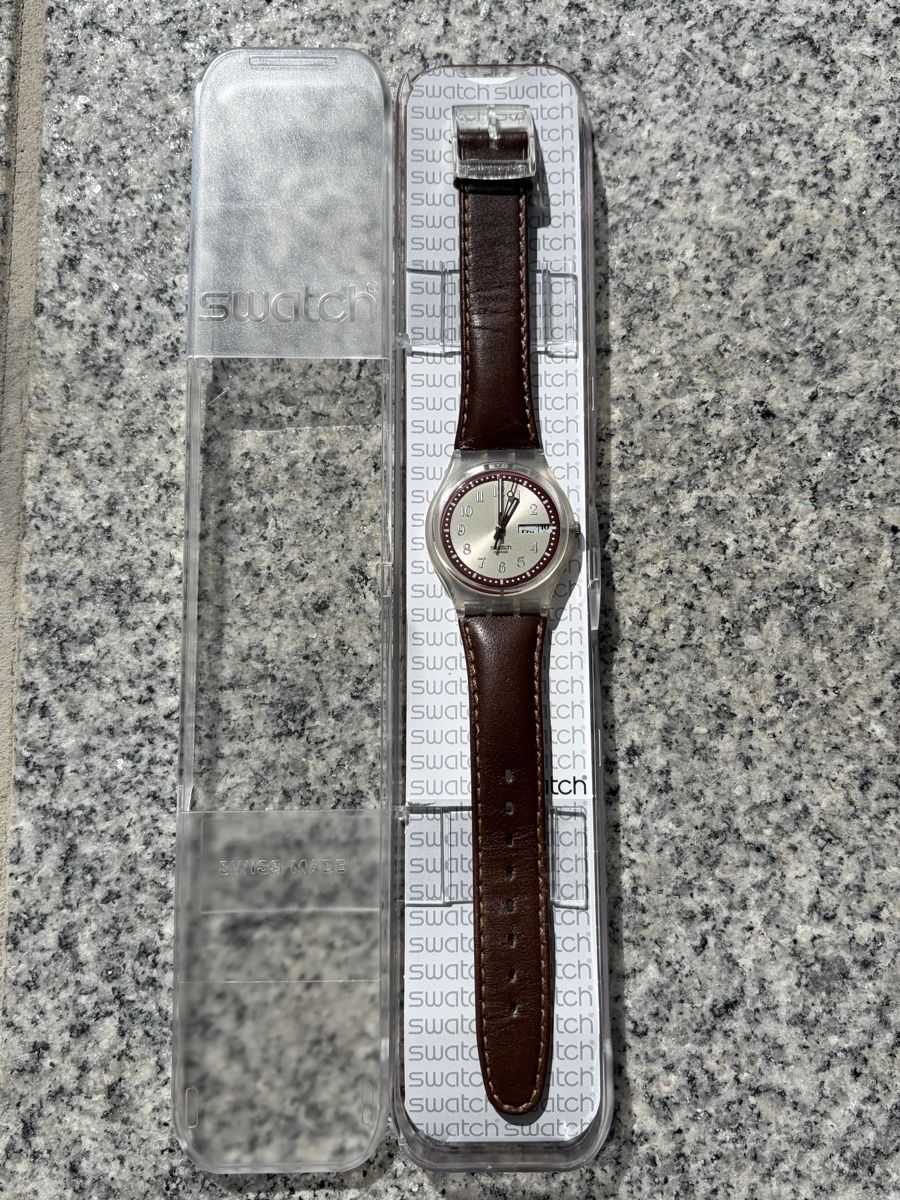 Swatch Montres: Swatch GE700 – Neuf (Voir description) à Rotkreuz par Once0