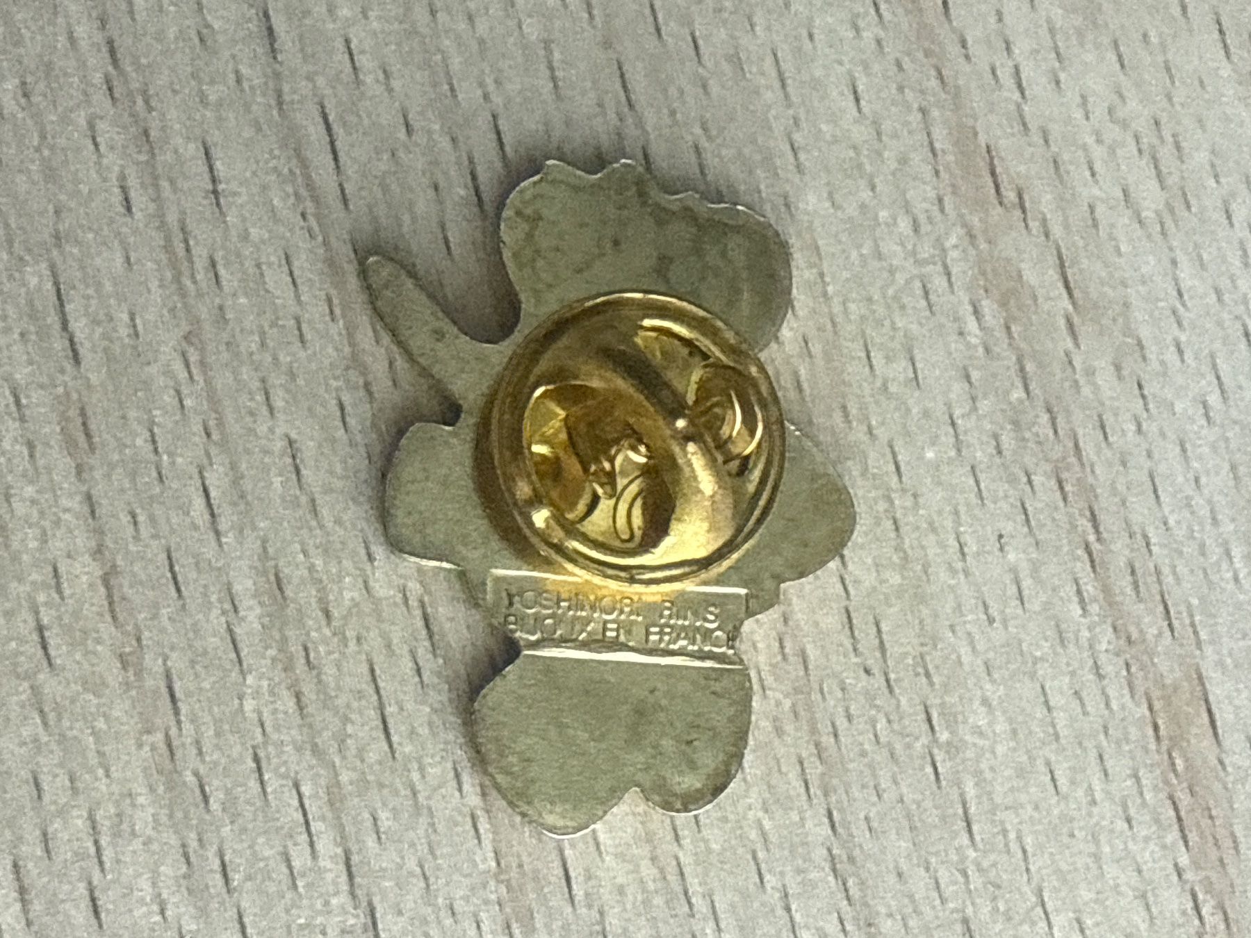 Placchette & Badge: Pin BABAR – Usato da Glattbrugg venduto da Schweigmatt 1
