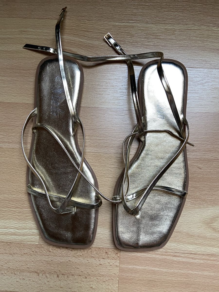 Scarpe da donna: Sandales dorées taille 38 – Usato da Mont-sur-Lausanne venduto da lau_2775 1