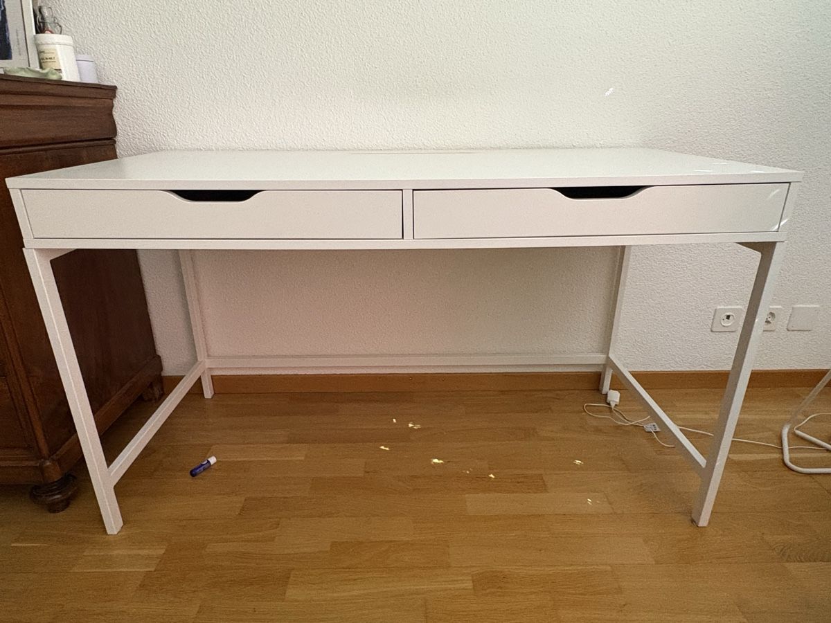 Ikea Schreibtische: Ikea-Pult ALEX – Gebraucht aus Luzern von CV20