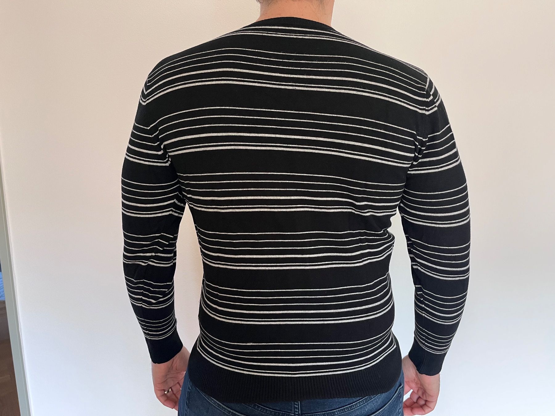 Maglioni & Felpe: Herrenpullover schwarz/weiss gestreift Gr. L modisch elegant – Usato da Sennhof venduto da scRatchy03 2