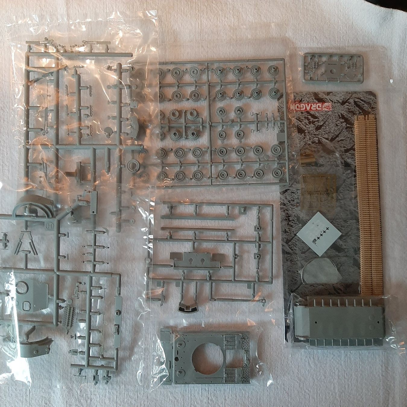 Kit di modellismo & Modellini statici: 796 ... Sd.Kfz. 181 Tiger I ... Dragon 7357 – Nuovo (secondo la descrizione) da Bonstetten venduto da Benibanny59 2