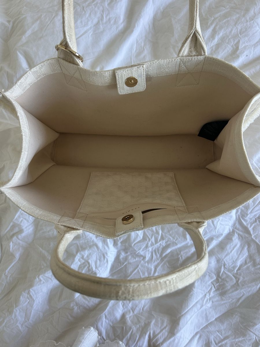 Sandro Borse da donna: Sandro Paris Tote Bag weiss – Usato da Aeugst am Albis venduto da schatzkistee 7