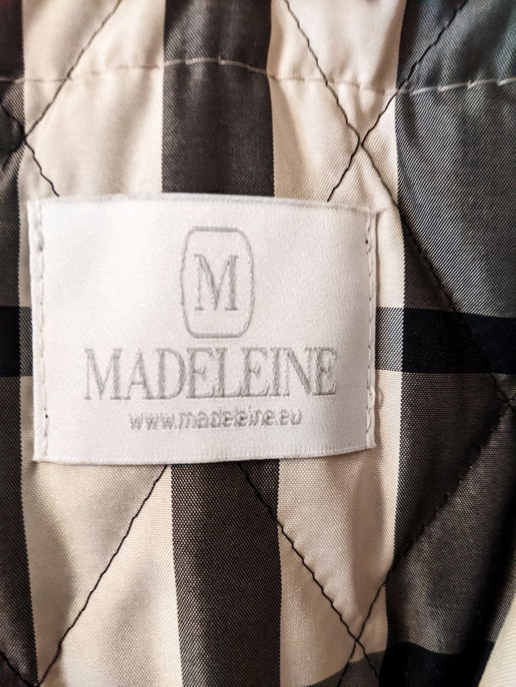 Madeleine Cappotti: MADELEINE : Trench beige 4 saisons 42-44 – Nuovo (secondo la descrizione) da Petit-Lancy venduto da lilycerise 8
