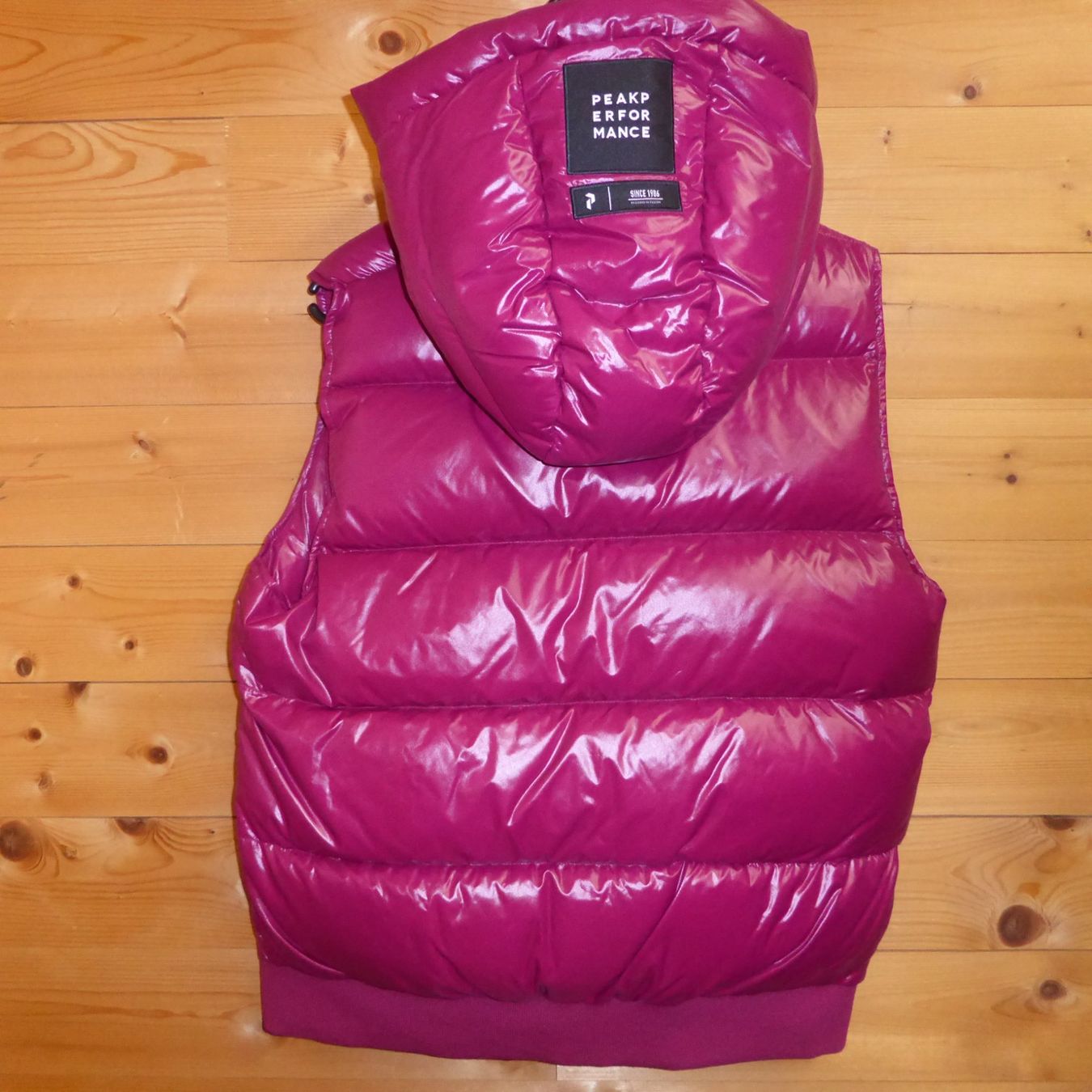 Peak Performance Gilet & Giacche senza maniche: Daunengilet PEAK PERFORMANCE, Gr. M – Usato da St.Gallen venduto da regenbogen5 2