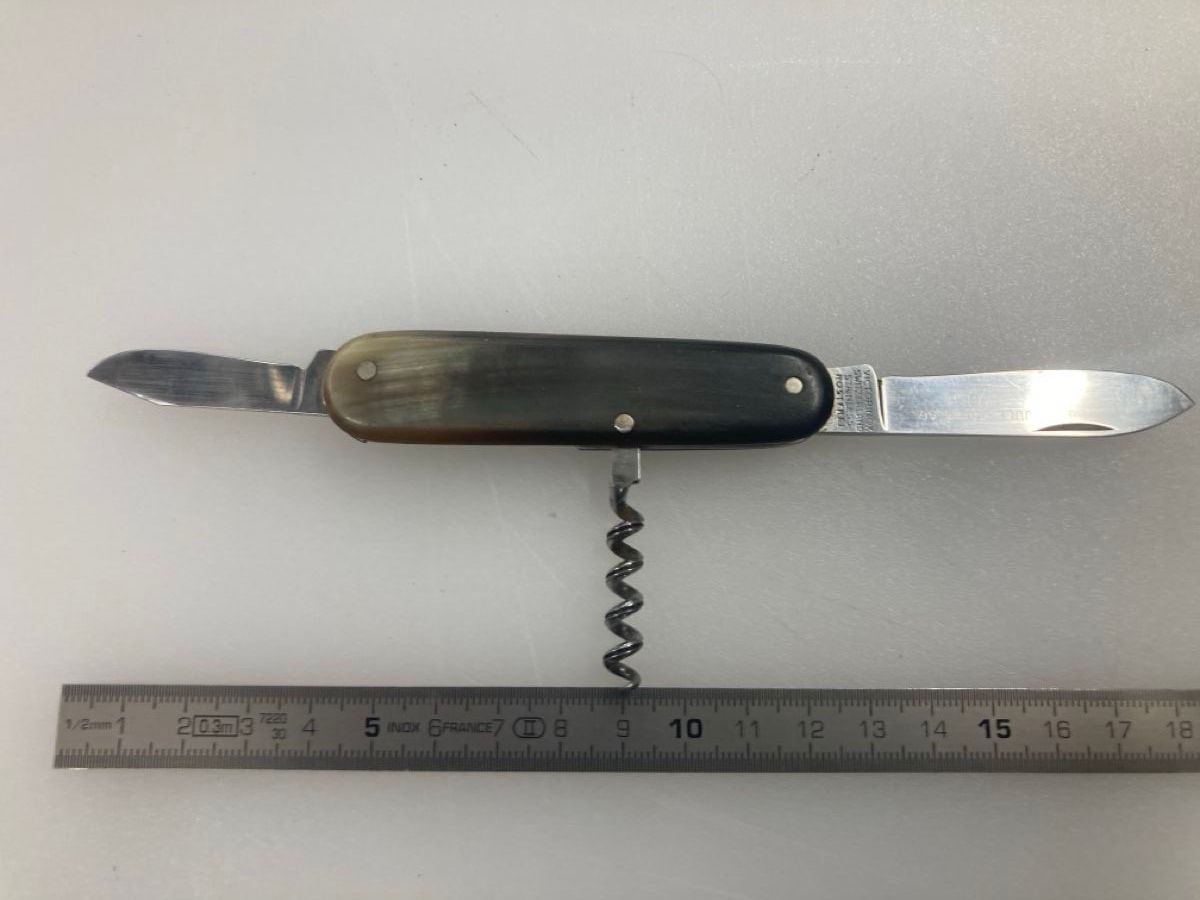 Victorinox Coltelli tascabile: Offiziersmesser – Usato da Krauchthal venduto da colligio