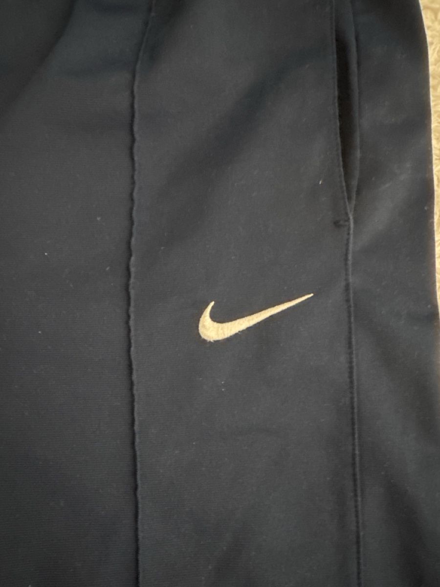 Nike Pantaloni: Nike Shorts Gr. M – Nuovo (secondo la descrizione) da Gächlingen venduto da anjuli_123 1