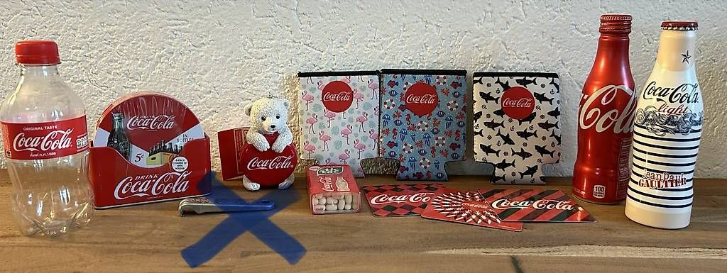 Tutte le decorazioni: Coole Cola Sammelobjekte – Nuovo e nell'imballaggio originale da Ettingen venduto da trummi01 1