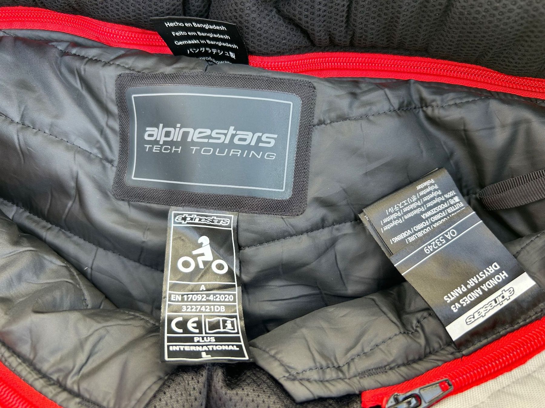 Alpinestars Costumes, combinaisons de sport et fonctionnelles: Motorradkombi – D'occasion à Matzingen par cocco05 2