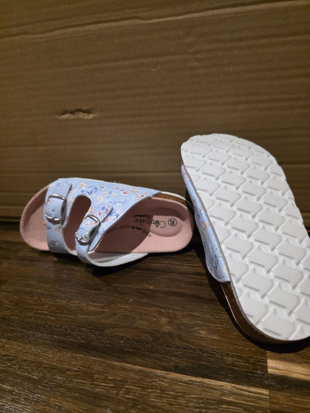Schuhe für Mädchen: Cup Cake Mädchen Sandalen, Grösse 26, NEU – Neu und originalverpackt aus Bülach von Zaimania 1