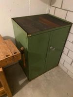 LISTA Werkzeugschrank in Grün – ohne Werkzeug