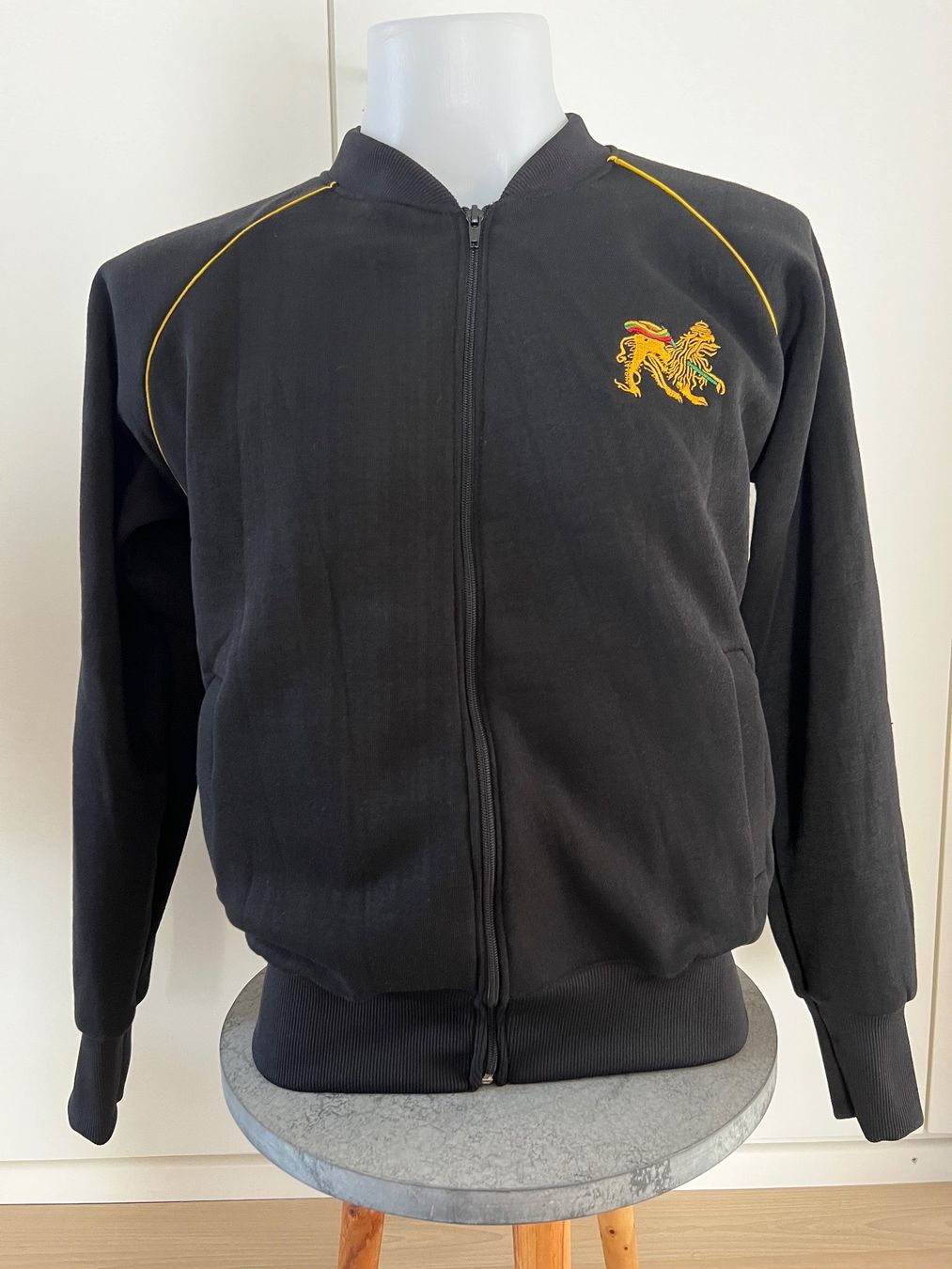 Giacche: Sweatjacke Reggea Gr.S NEU – Nuovo e nell'imballaggio originale da Schindellegi venduto da netcrack13