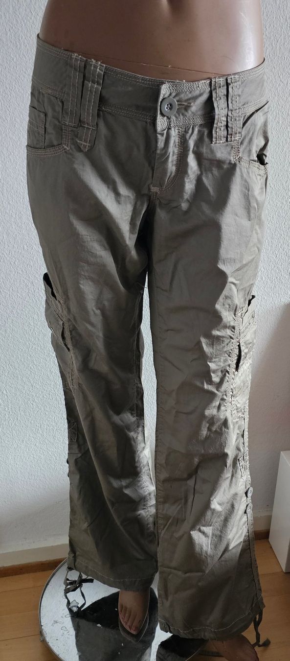 Pantaloni: Neue Mogul Sommerhose, grau, Grösse 31 – Nuovo e nell'imballaggio originale da Basel venduto da Mazzo84