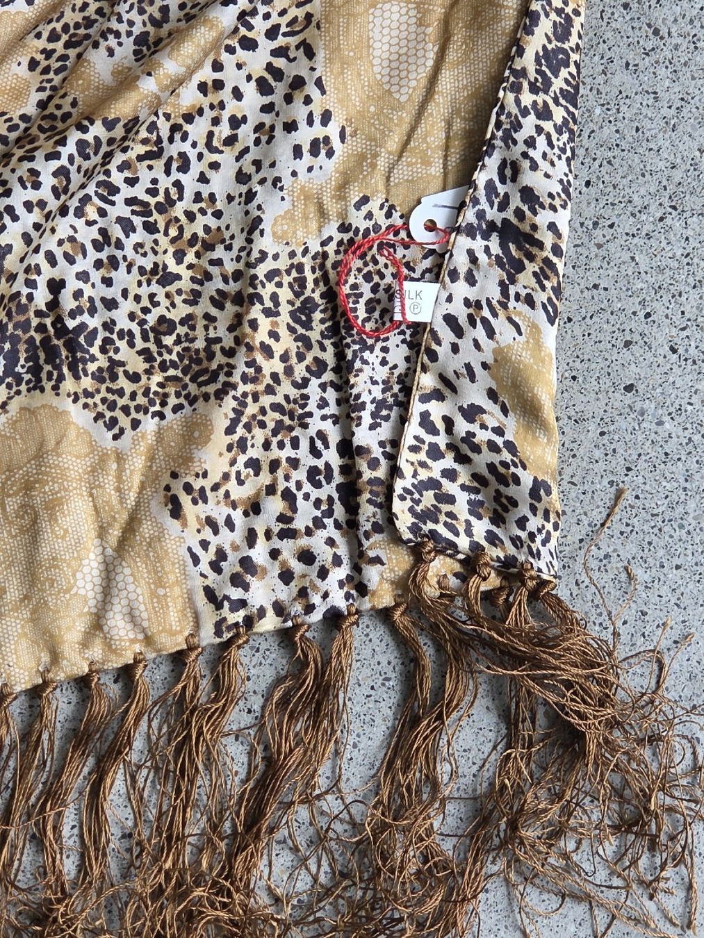 Foulard & Sciarpe: Seidenschal 27 x 110 cm – Nuovo (secondo la descrizione) da Frauenfeld venduto da Schenken-mit-Herz 1