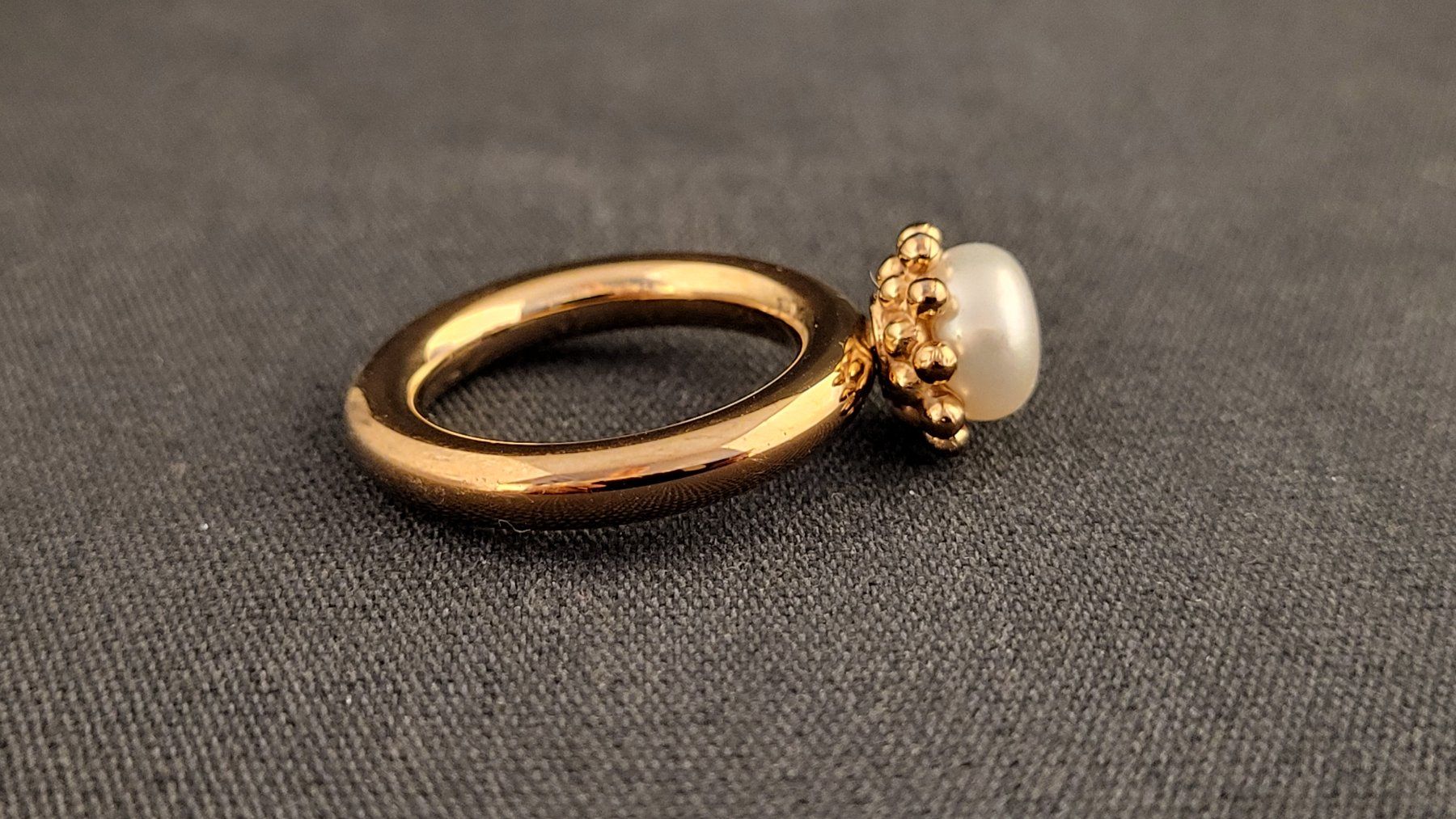 Olga Ribler Anelli: Edelstahl-Ring mit Perle OLGA RIBLER – Usato da Basel venduto da spinne02 1