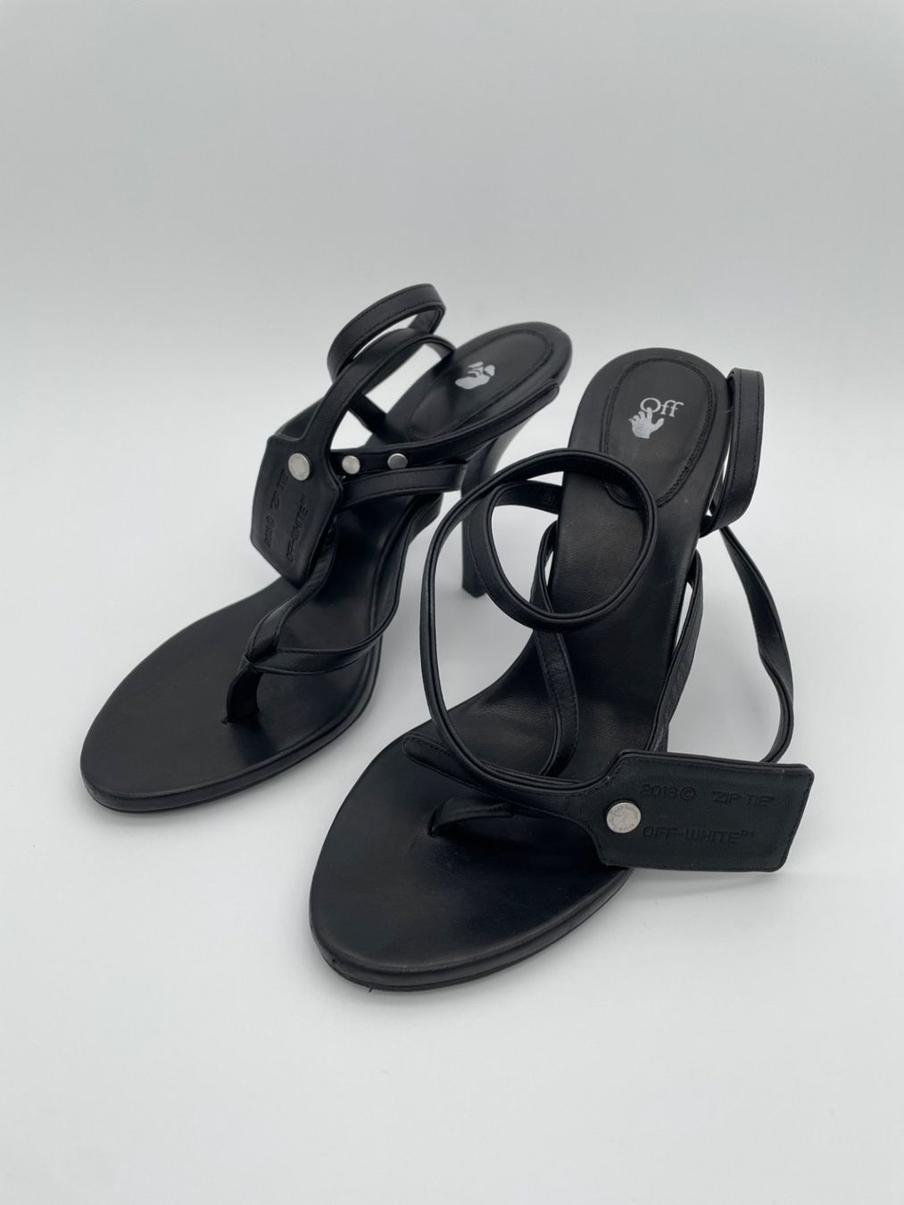 Off-White Scarpe da donna: Off-White Allen Sandale mit Absatz EU 39 Schwarz – Usato da Zürich venduto da shoe_shop 2