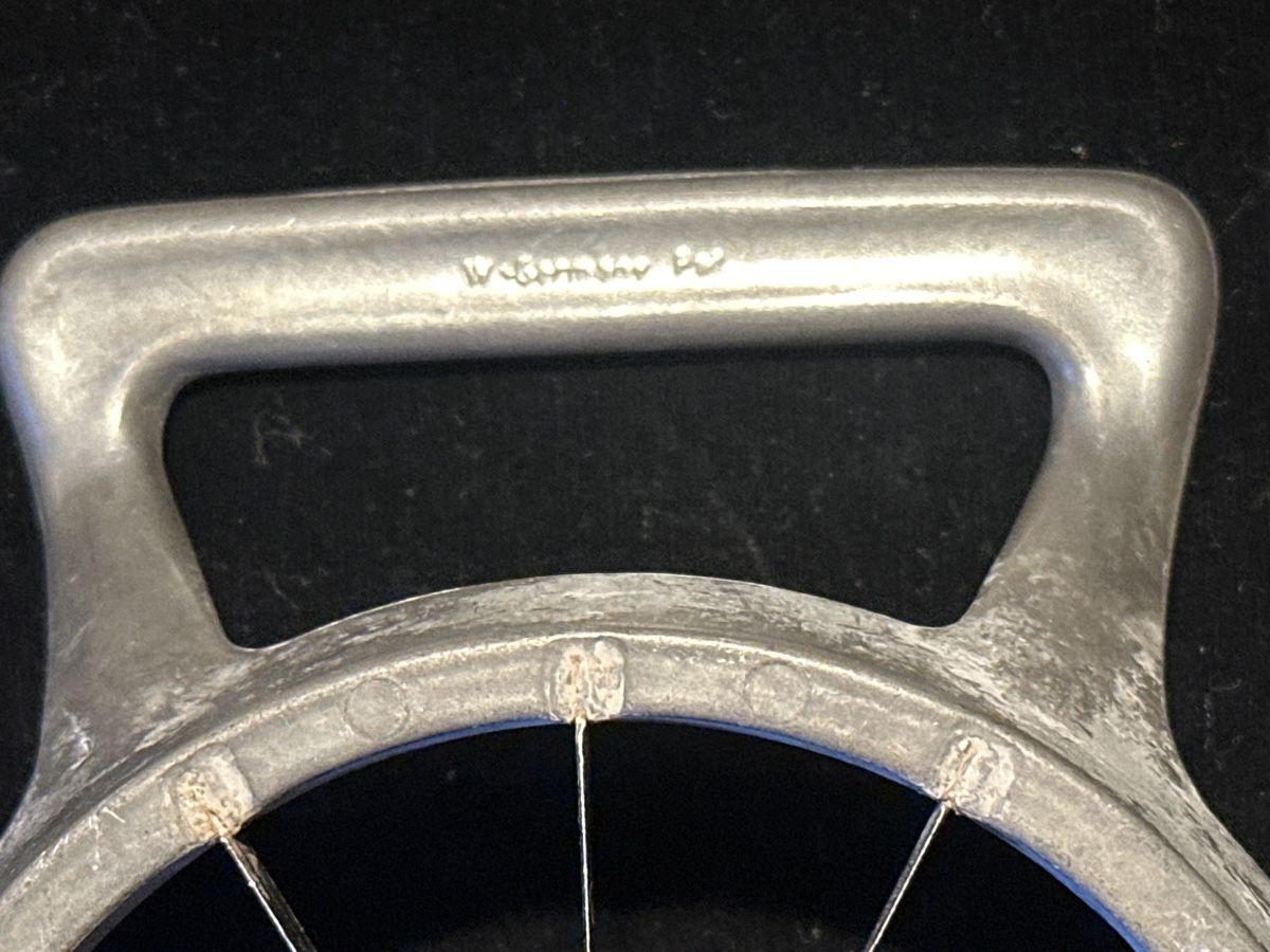 Elettrodomestici da cucina: Westmark Apfelschneider Metall Divisor  – Usato da Zürich venduto da Chaeffeler 4