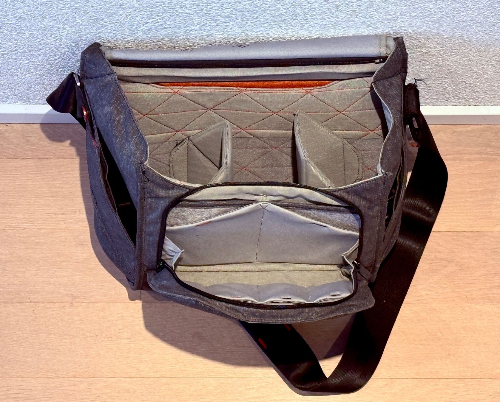Taschen: Peak Design Everday Messenger 13“ – Gebraucht aus Rafz von liveonair 2