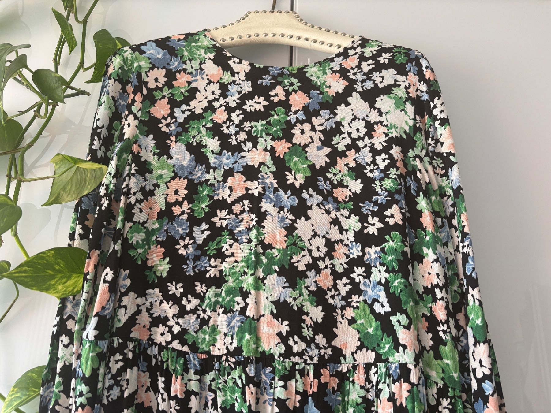 Robes: Maxidress mit Blumenprint – D'occasion à Zürich par missmodernage 2