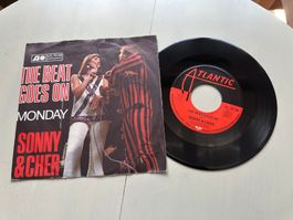 SONNY & CHER tolle Kult Single Top The beat goes on 60's
