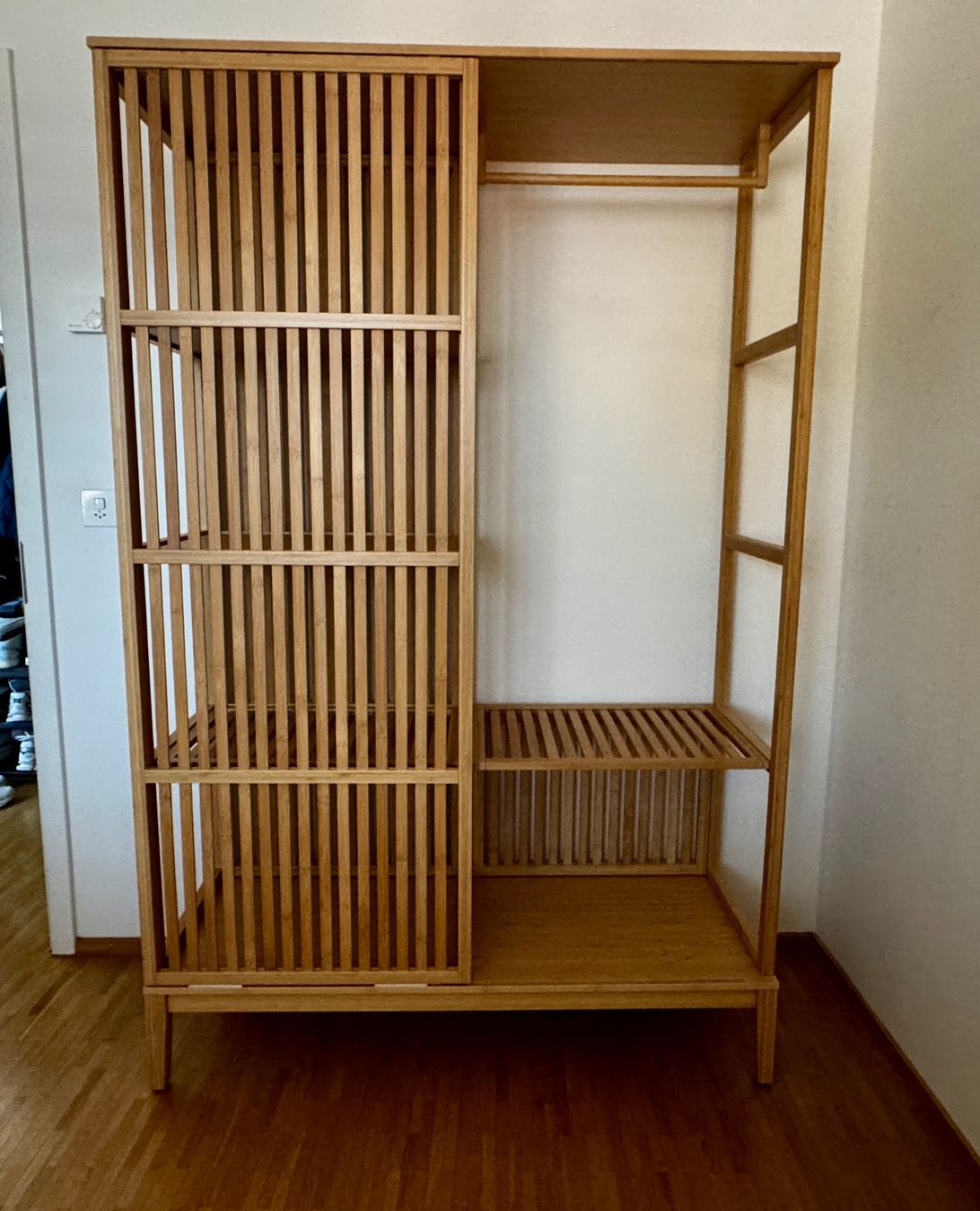 Ikea Schränke: Nordkisa Kleiderschrank gross – Gebraucht aus Zürich von riedejo 1