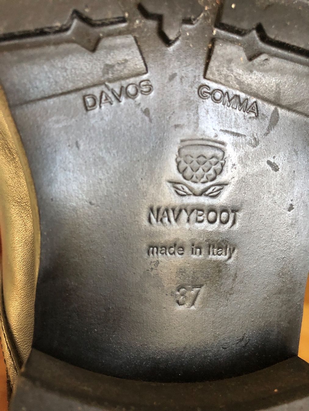 Navyboot Scarpe da donna: Schwarze Leder-Wildleder Stiefel Gr. 37 – Nuovo (secondo la descrizione) da Arlesheim venduto da leyRum4.5 5