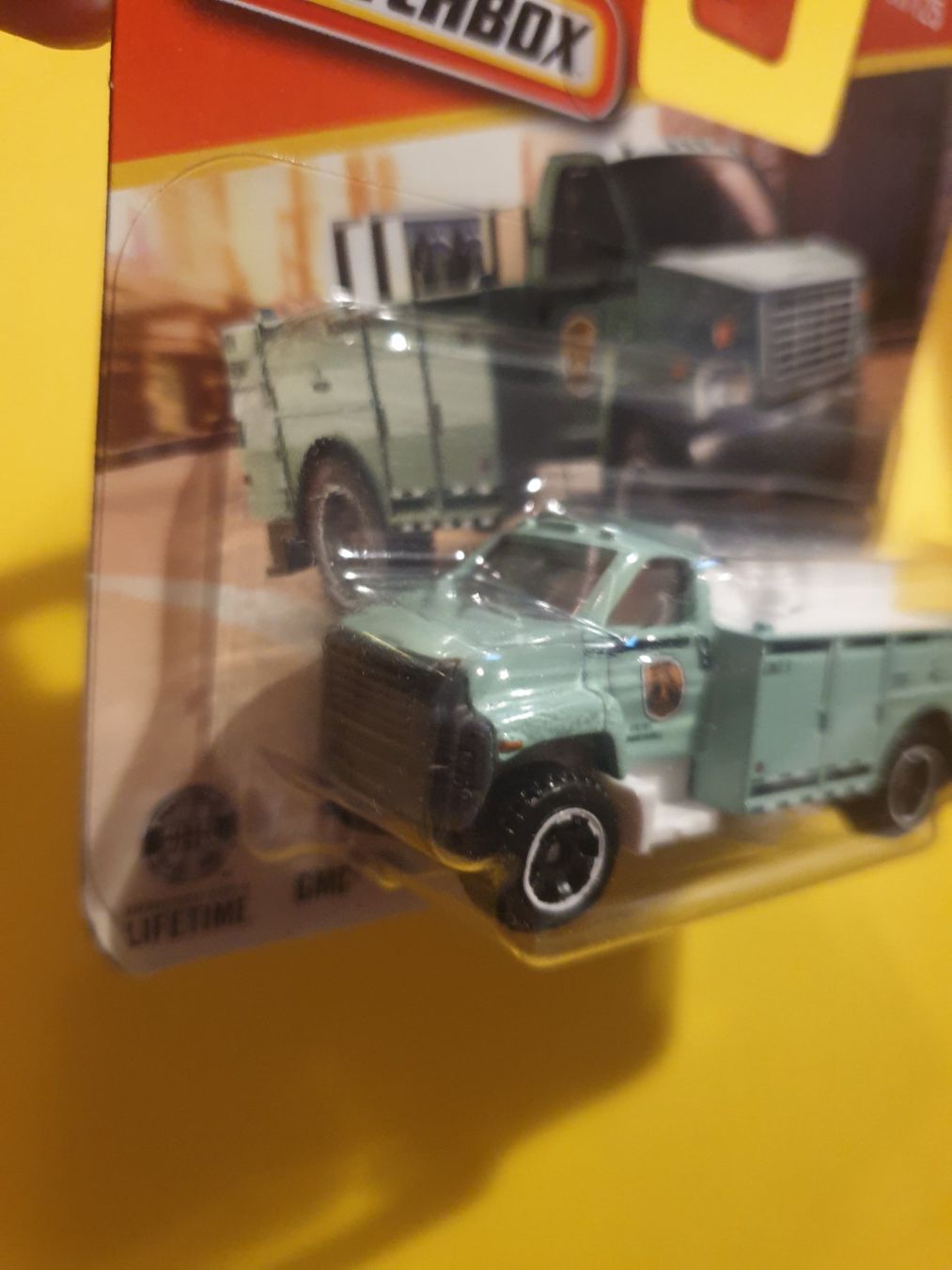 Matchbox Modellini d'auto: Matchbox GMC 3500 UTILITY TRUCK – Nuovo e nell'imballaggio originale da Oftringen venduto da Rotor 3