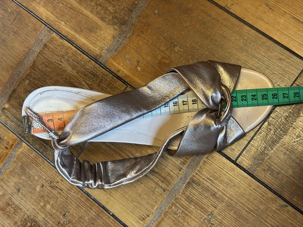 Sergio Rossi Damenschuhe: Sandales Sergio Rossi Bronze 39.5 – Gebraucht aus Dotzigen von SecondHandGems 6
