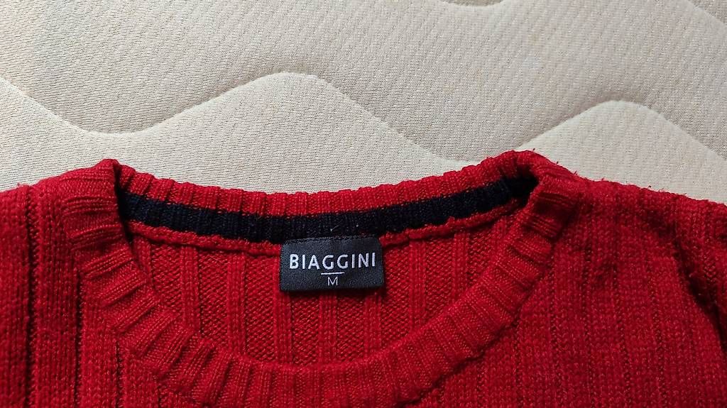 Esprit Pulls & Sweat-shirts: rote Biaggini Pullover, Gr. S & M, Set: 5 Stk. – Neuf (Voir description) à Brüttisellen par nic_xm7s 4